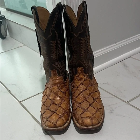 Lucchese STYLE NO.CL1012.W8S-2510-D-13 Brooks 11D - Picture 1 of 5